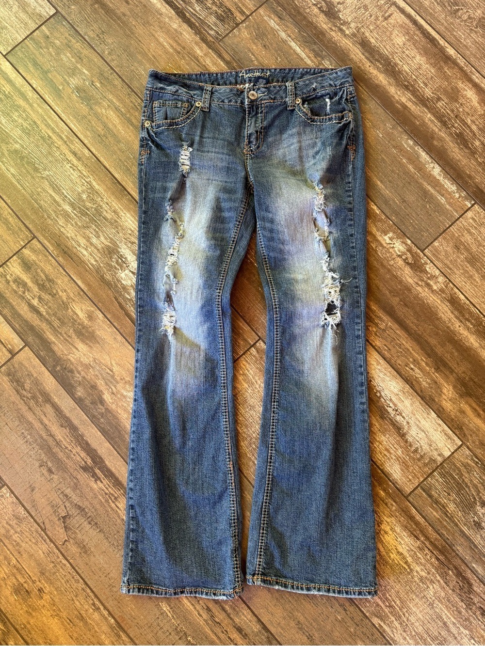 Amethyst Jeans Distressed Bootcut Jeans with Embroidered Pocket women’s size 11